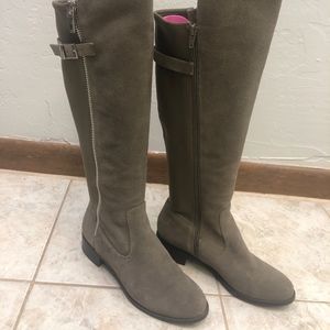 Ladies Boots